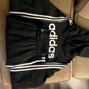 Addidas Sweatsuit 2xl.